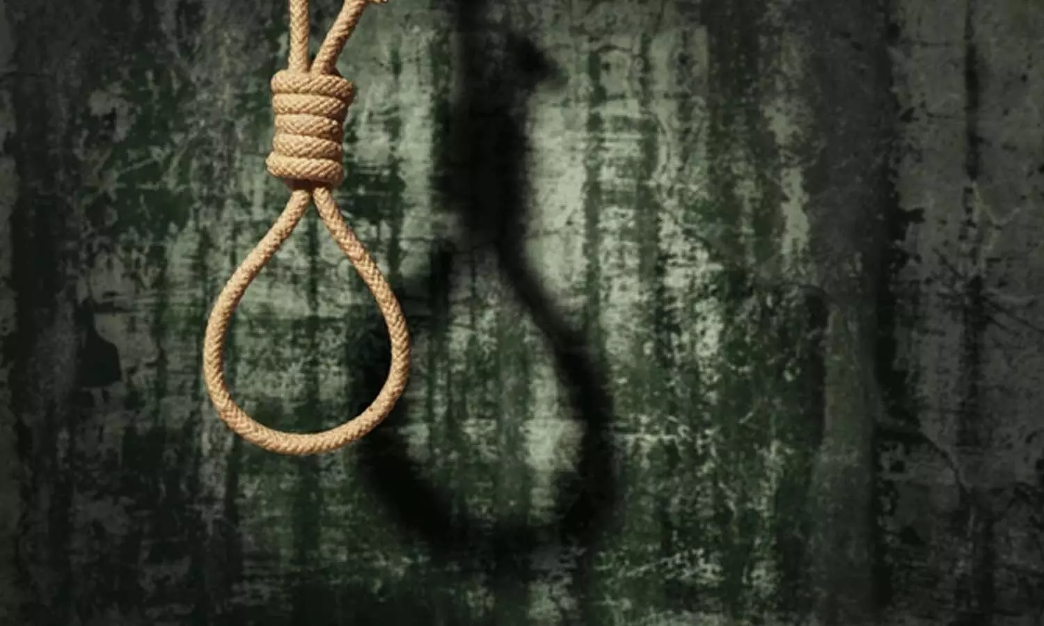394296 Bodies Of Two Girls In School Uniforms Found Hanging From Tree In Odisha