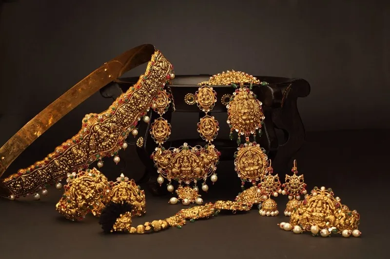 Jewelle