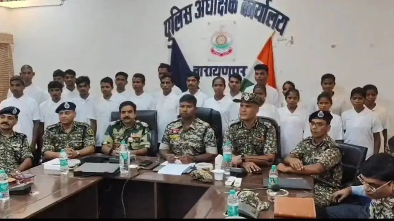 Mkg 22 naxal surrender 2 2025 07
