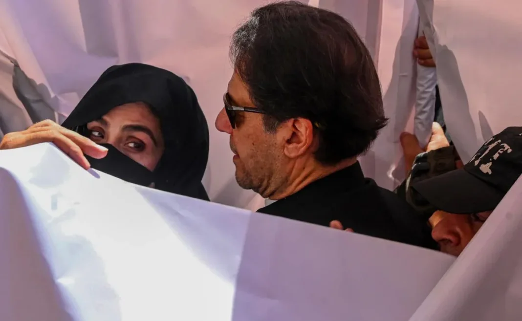 Nnqp30eo imran khan bushra bibi 625x300 01 february 24 1068x657