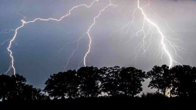 Lightning kills two in sunamganj