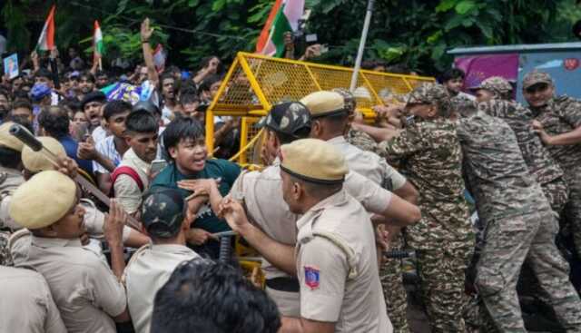 CJP lathicharge 750x430