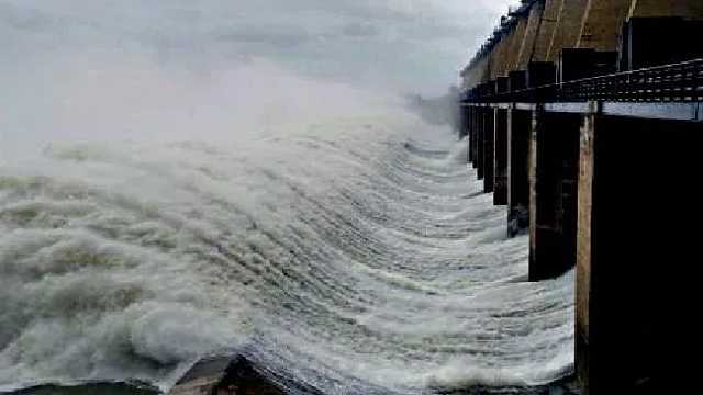 Hirakud dam pic