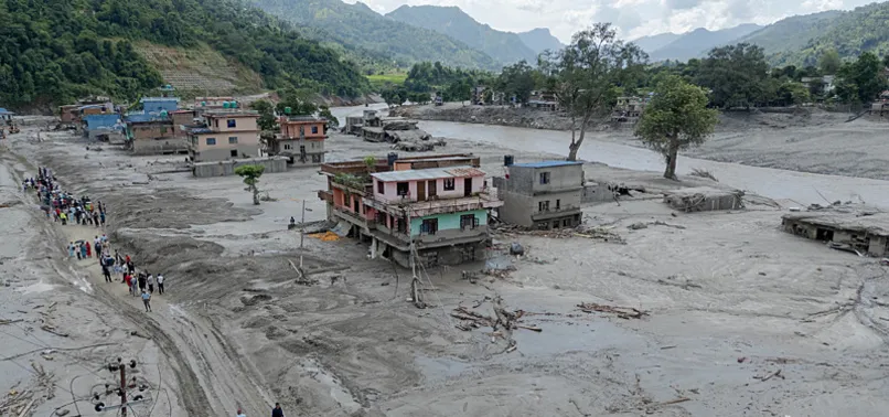 806x378 death toll from flooding in nepal and china passes 1000