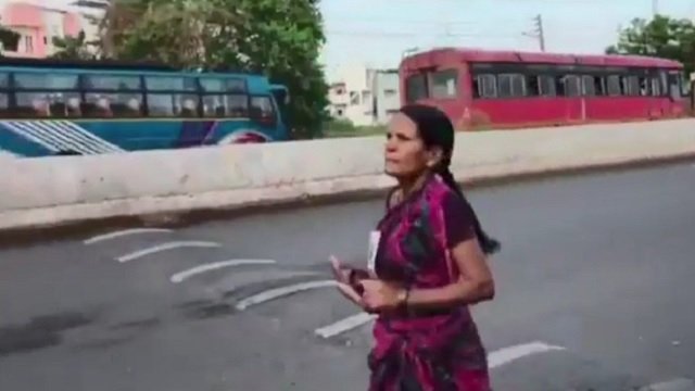 Maa