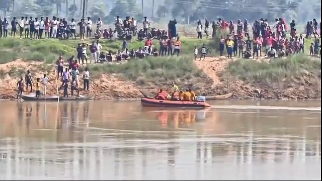 Boat Capsizes